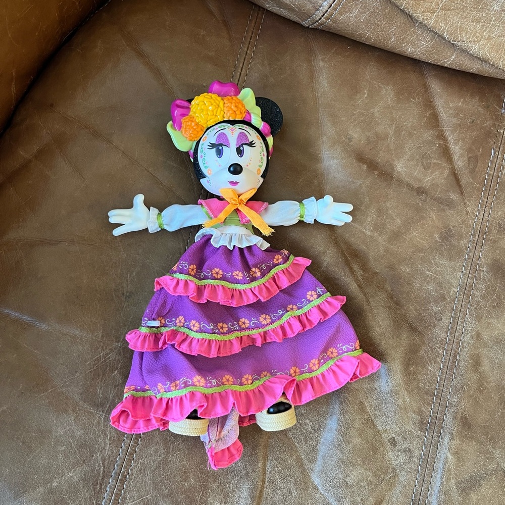 Disney Minnie Mouse Day of the Dead Doll